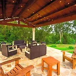 Schoenes Duplex Mit Aussicht- Pool Und Garten By Interhome Lejlighed *