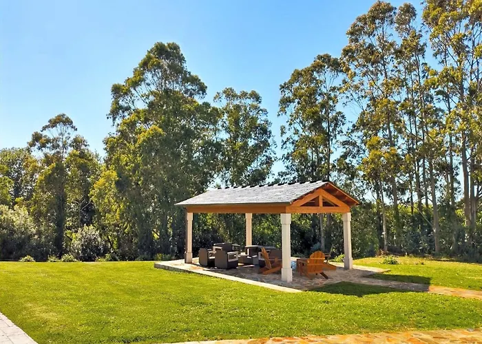 Schoenes Duplex Mit Aussicht- Pool Und Garten By Interhome 아파트 *