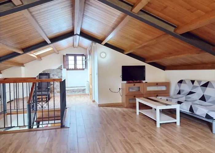 Schoenes Duplex Mit Aussicht- Pool Und Garten By Interhome 아파트 *